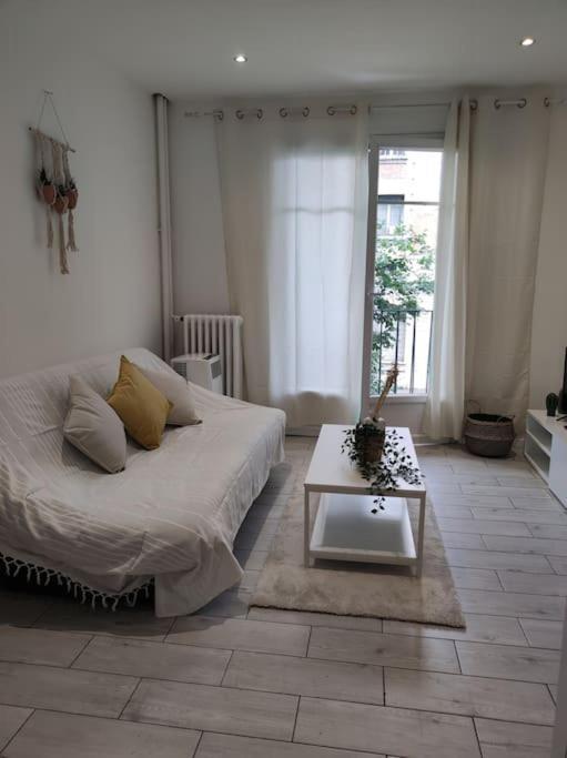 Ville: Cosy White Appartement Nice